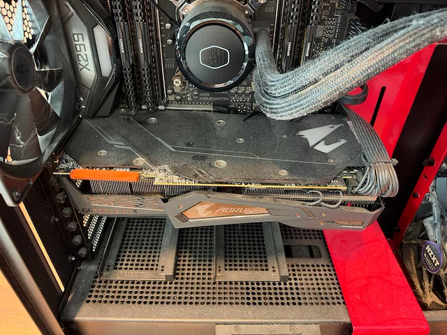 Gigabyte gaming desktop - afbeelding 2 van  8
