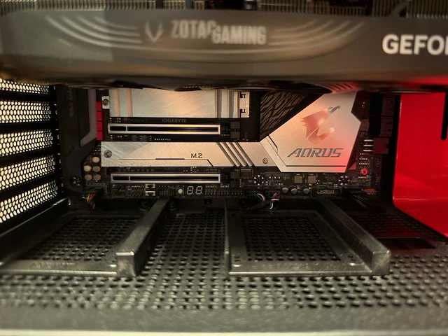 Gigabyte gaming desktop - afbeelding 7 van  9