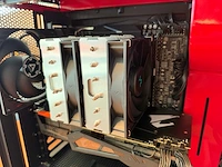 Gigabyte gaming desktop - afbeelding 6 van  8