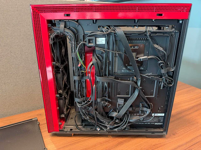 Gigabyte gaming desktop - afbeelding 5 van  8
