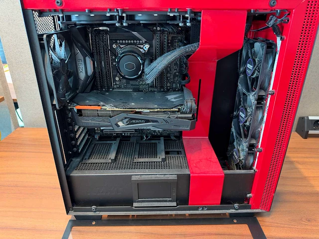 Gigabyte gaming desktop - afbeelding 7 van  8