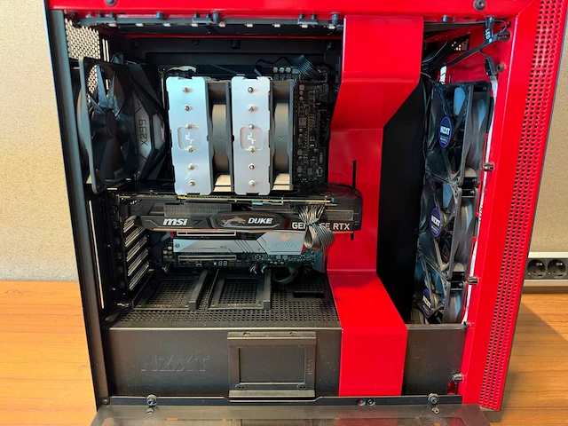 Gigabyte gaming desktop - afbeelding 3 van  8