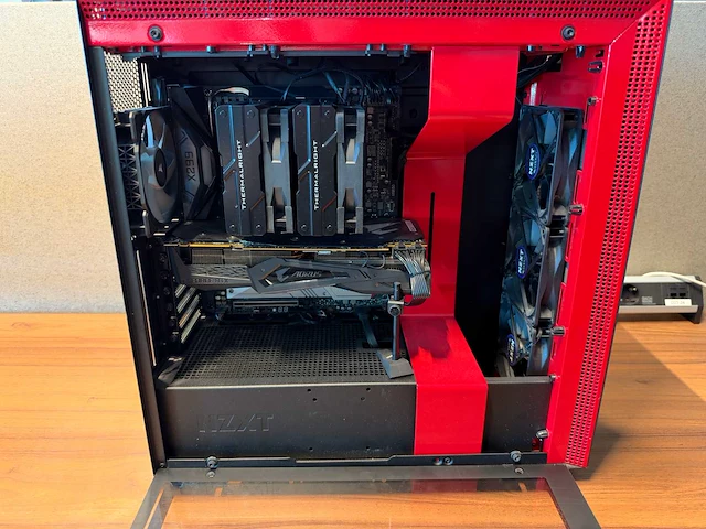 Gigabyte gaming desktop - afbeelding 5 van  9