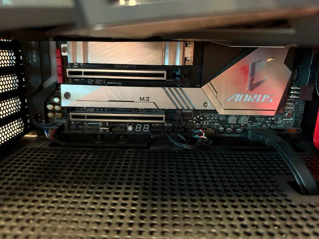 Gigabyte gaming desktop - afbeelding 8 van  9