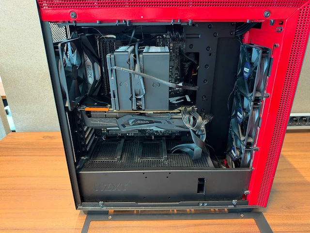 Gigabyte gaming desktop - afbeelding 5 van  8