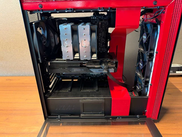 Gigabyte gaming desktop - afbeelding 3 van  10