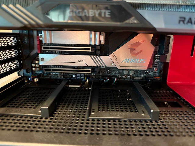 Gigabyte gaming desktop - afbeelding 6 van  10