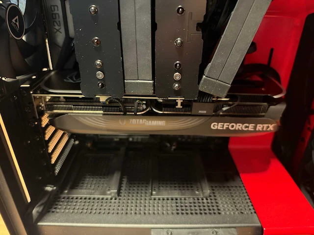 Gigabyte gaming desktop - afbeelding 6 van  9