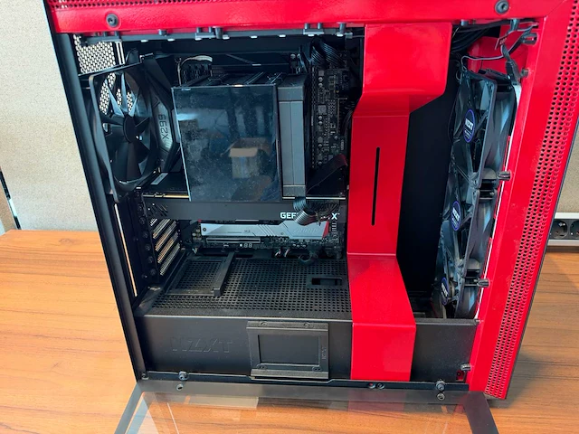 Gigabyte gaming desktop - afbeelding 5 van  9