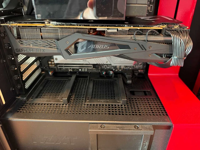 Gigabyte gaming desktop - afbeelding 5 van  7