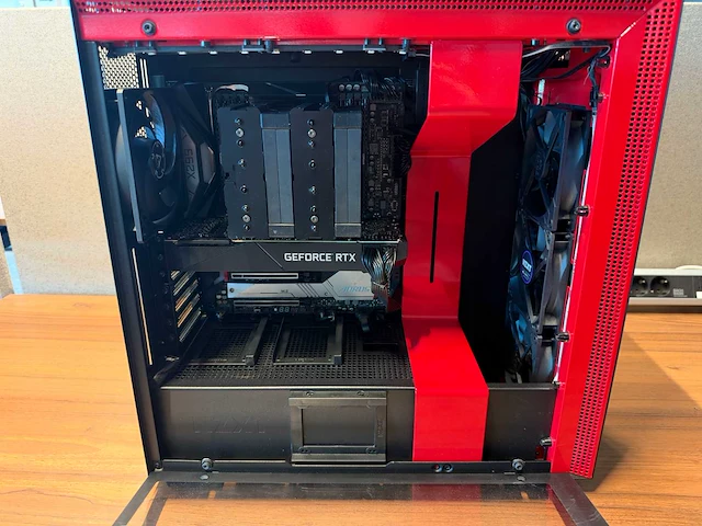 Gigabyte gaming desktop - afbeelding 6 van  9