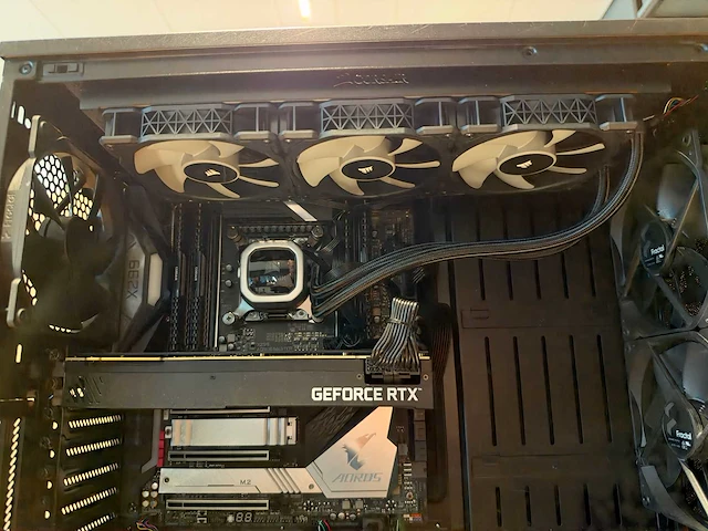 Gigabyte gaming desktop - afbeelding 2 van  11