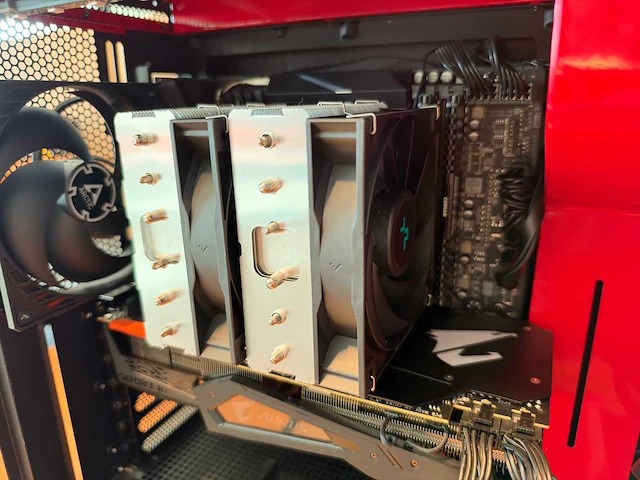 Gigabyte gaming desktop - afbeelding 8 van  8