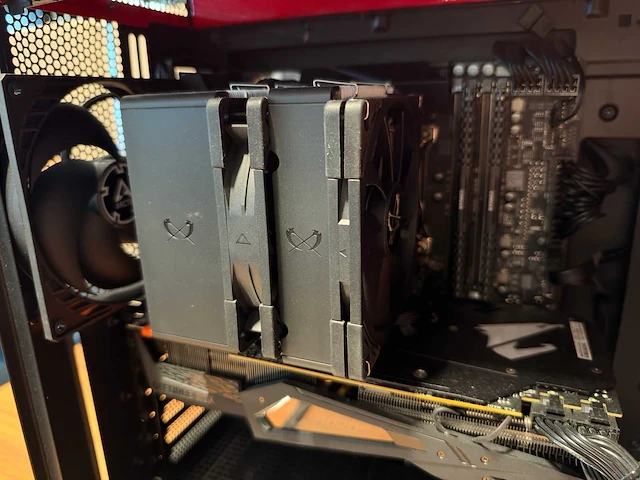 Gigabyte gaming desktop - afbeelding 6 van  8