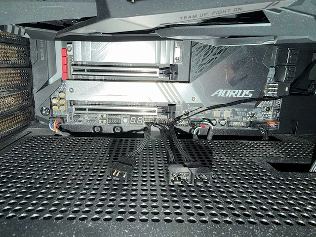 Gigabyte gaming desktop - afbeelding 8 van  8
