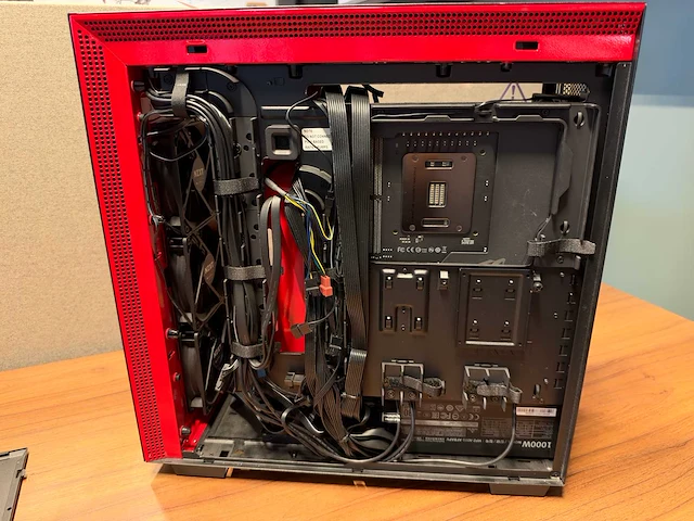 Gigabyte gaming desktop - afbeelding 3 van  9