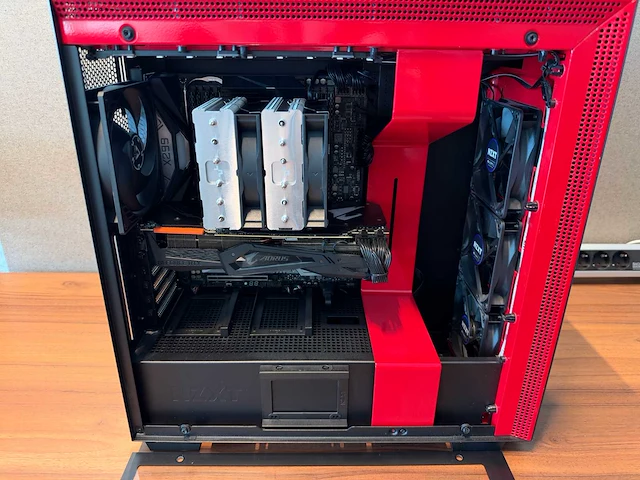 Gigabyte gaming desktop - afbeelding 8 van  8