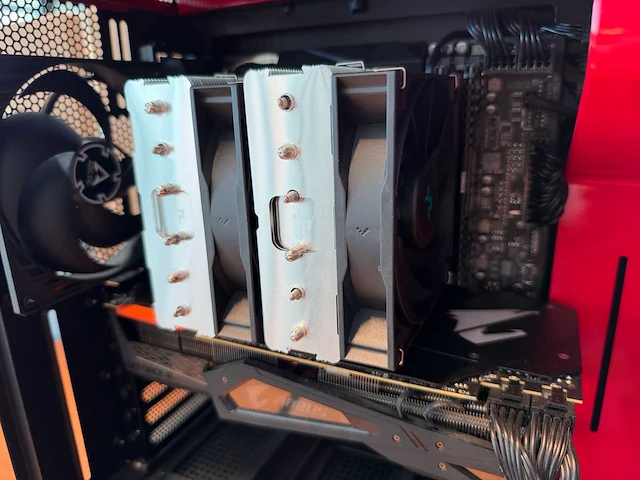 Gigabyte gaming desktop - afbeelding 5 van  8