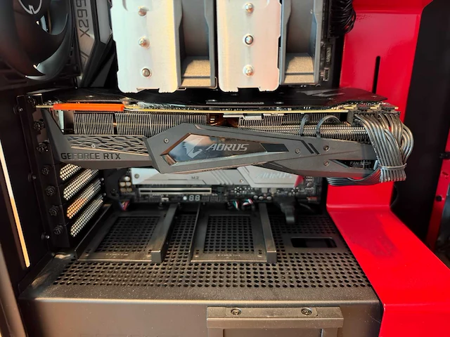 Gigabyte gaming desktop - afbeelding 6 van  8