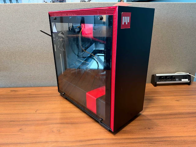 Gigabyte gaming desktop - afbeelding 6 van  9