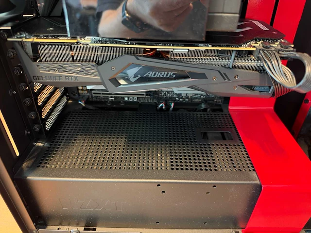 Gigabyte gaming desktop - afbeelding 2 van  9