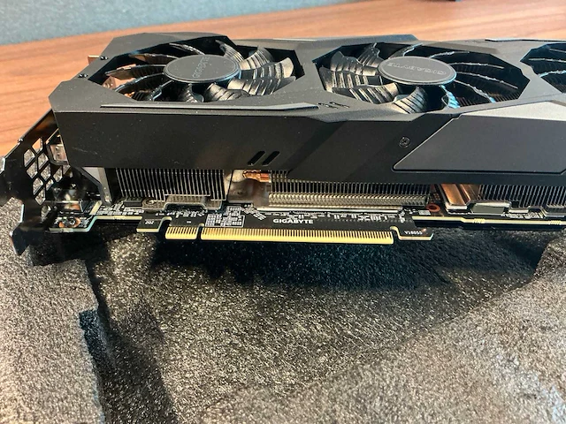 Gigabyte rtx2080ti grafische kaart - afbeelding 2 van  4