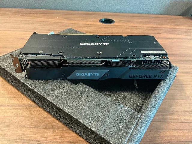 Gigabyte rtx2080ti grafische kaart - afbeelding 4 van  4