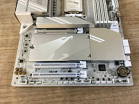 Gigabyte x870 aorus elite wifi7 ice moederbord - afbeelding 5 van  7
