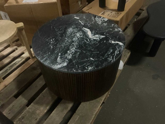 Gigameubel glitzie bijzettafel - afbeelding 2 van  3