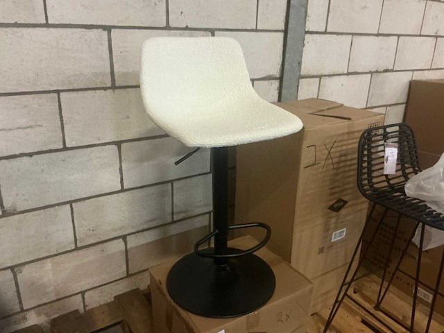 Gigameubel hugo bouclé beige verstelbaar 8823695 barkruk (4x) - afbeelding 4 van  5