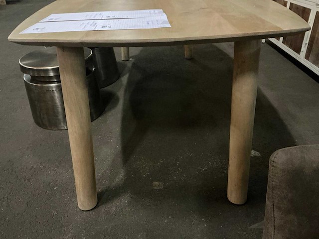 Gigameubel leonie eetkamertafel 240cm - afbeelding 2 van  4