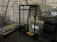 Gigameubel manoué kapstok - afbeelding 1 van  3