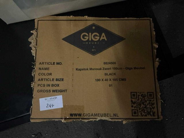 Gigameubel manoué kapstok - afbeelding 3 van  3