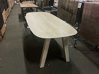 Gigameubel sensi eetkamertafel naturel bleached deens ovaal 240cm - afbeelding 2 van  5