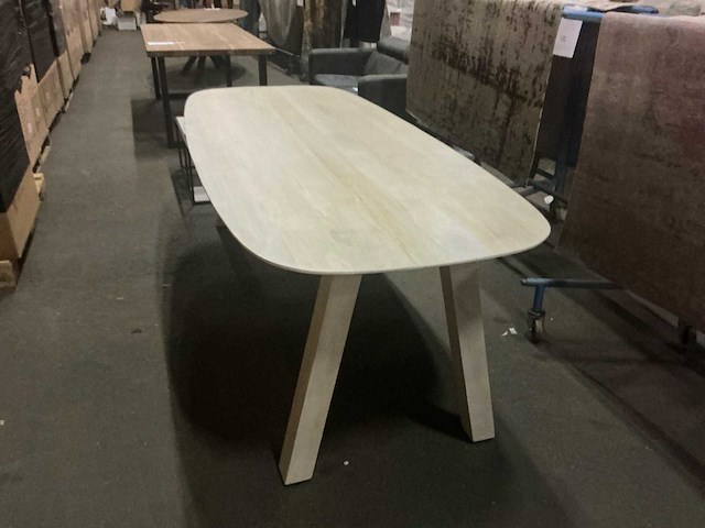Gigameubel sensi eetkamertafel naturel bleached deens ovaal 240cm - afbeelding 2 van  5
