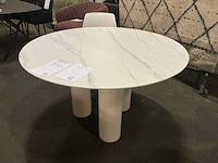 Gigameubel wout eetkamertafel 130cm - afbeelding 1 van  4