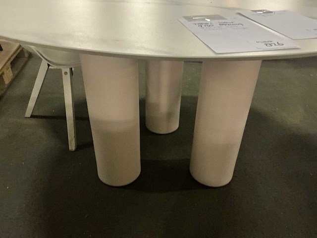 Gigameubel wout eetkamertafel 130cm - afbeelding 4 van  4