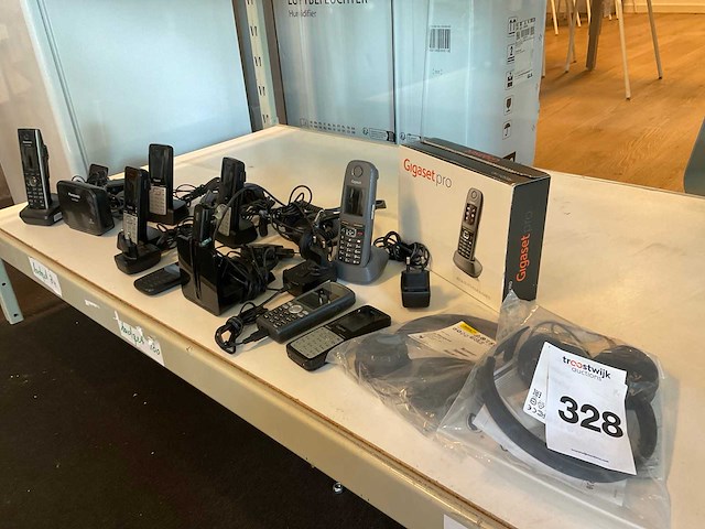 Gigaset dect telefoons - afbeelding 2 van  8
