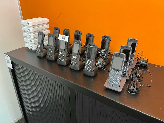 Gigaset dect toestellen en zenders - afbeelding 1 van  3