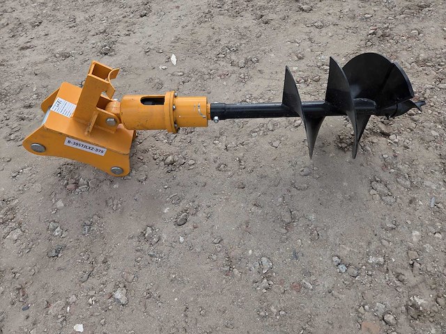 Gigy auger cat 305 horizontale hydraulische boor - afbeelding 1 van  3