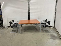 Gilder - tafel met stoelen - afbeelding 3 van  9