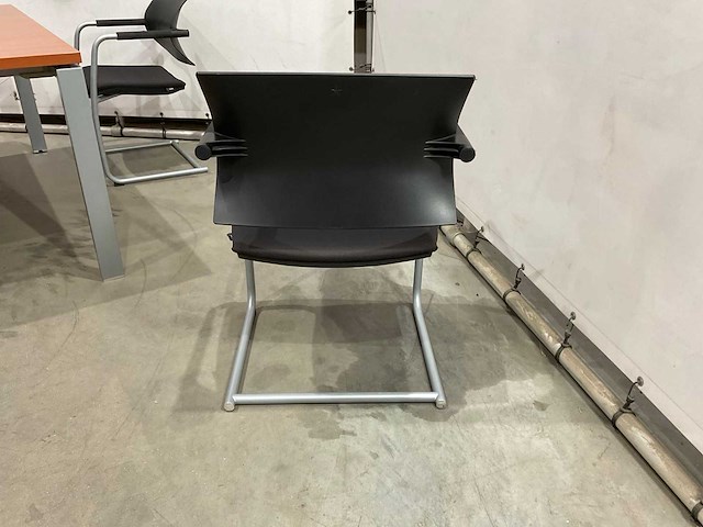 Gilder - tafel met stoelen - afbeelding 8 van  8