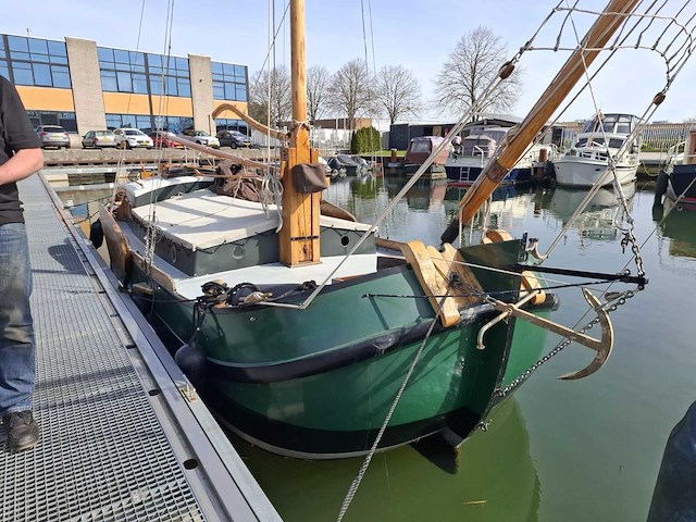 Gildetjalk - polyester - klassieke zeilboot - afbeelding 12 van  19