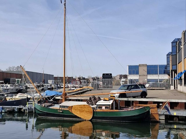 Gildetjalk - polyester - klassieke zeilboot - afbeelding 11 van  12
