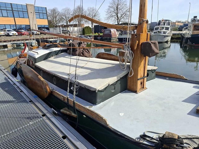 Gildetjalk - polyester - klassieke zeilboot - afbeelding 12 van  12