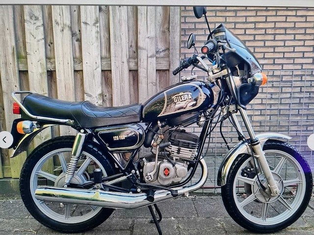 Gilera - 125 - motorfiets - afbeelding 1 van  3