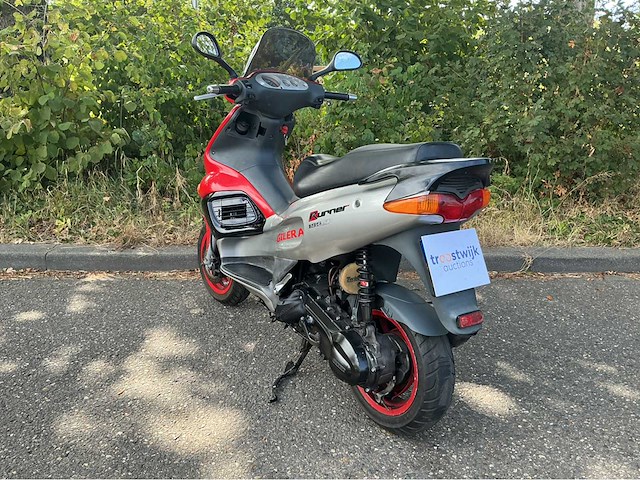 Gilera - 1998 - scooter - runner 180 fxr - personenauto - afbeelding 7 van  12