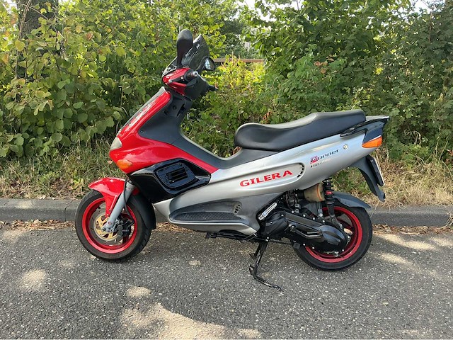 Gilera - 1998 - scooter - runner 180 fxr - personenauto - afbeelding 9 van  12