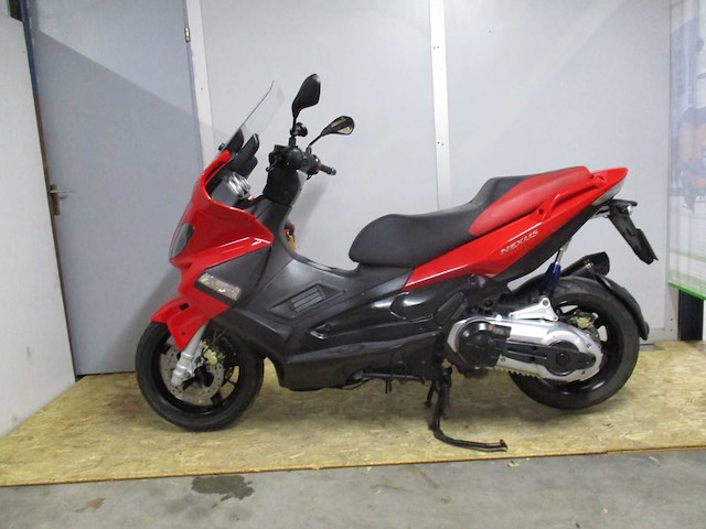 Gilera - motorscooter - nexus 500 - motorfiets - afbeelding 1 van  15
