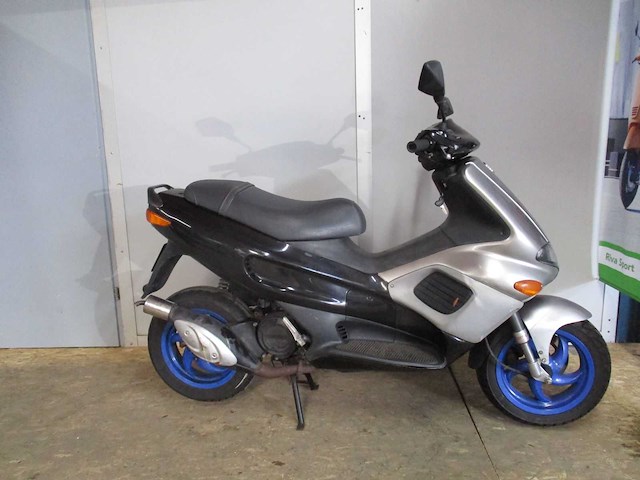 Gilera runner - bromscooter - dubbel disc 2 takt - scooter - afbeelding 3 van  11